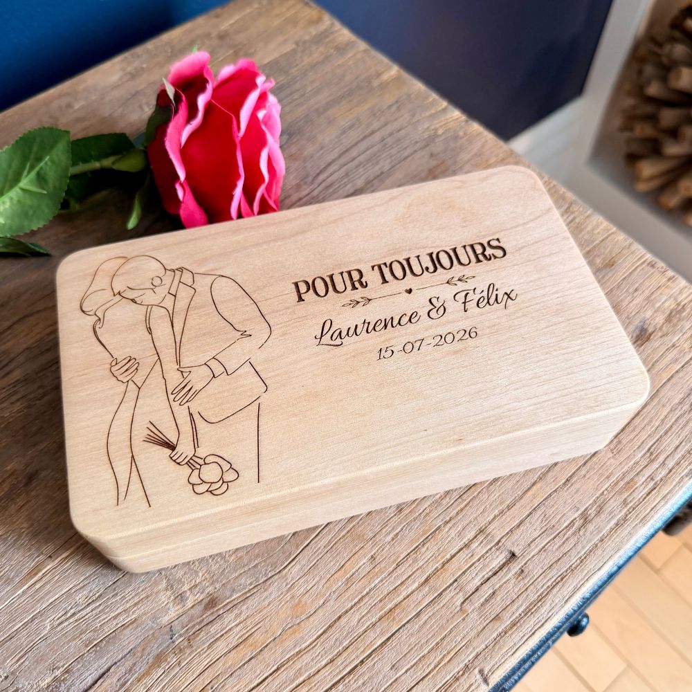 Boîte souvenir personnalisée en bois — image et texte gravé - cadeau de mariage - BoisFrancK