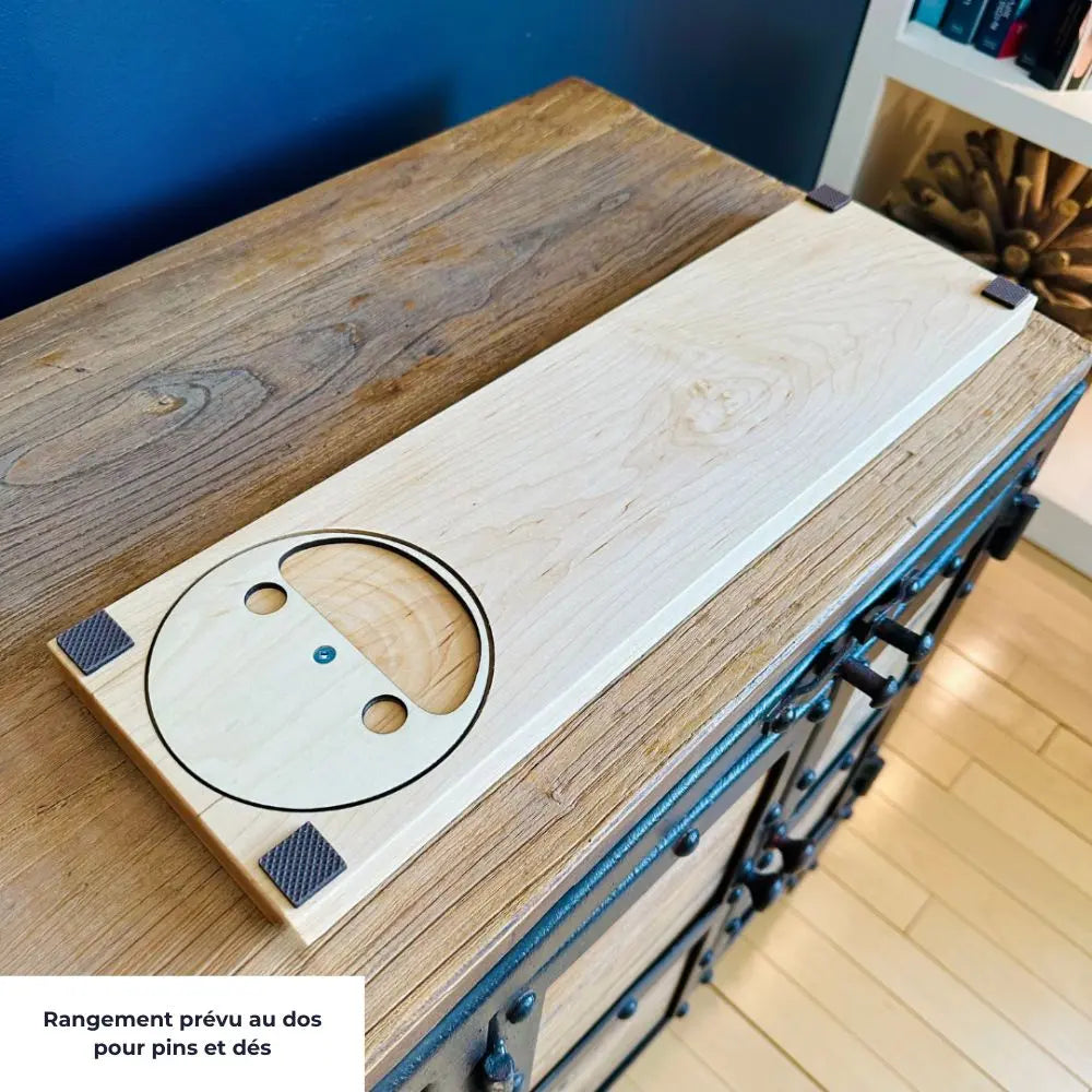 Jeu de football en bois — rangement intégré au dos pour pins et dés — BoisFrancK