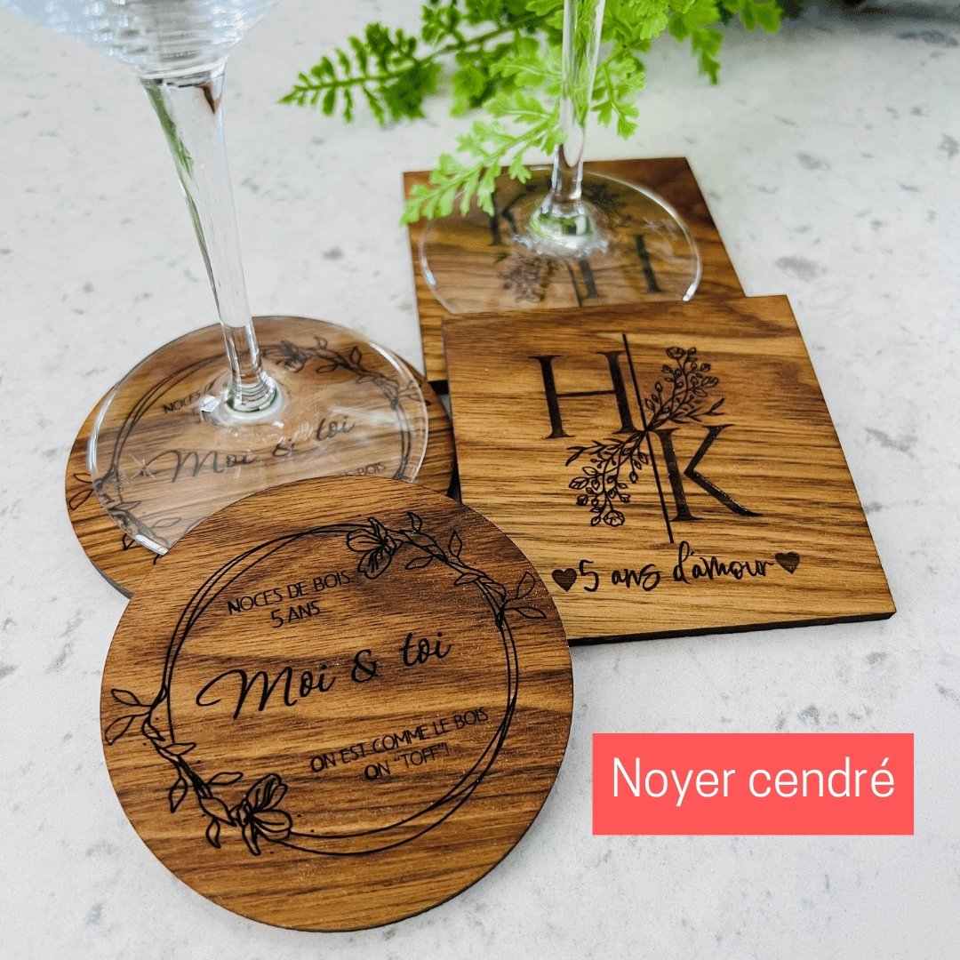 Sous-verres en bois personnalisés de noyer cendré pour des noces de bois-BoisFrancK