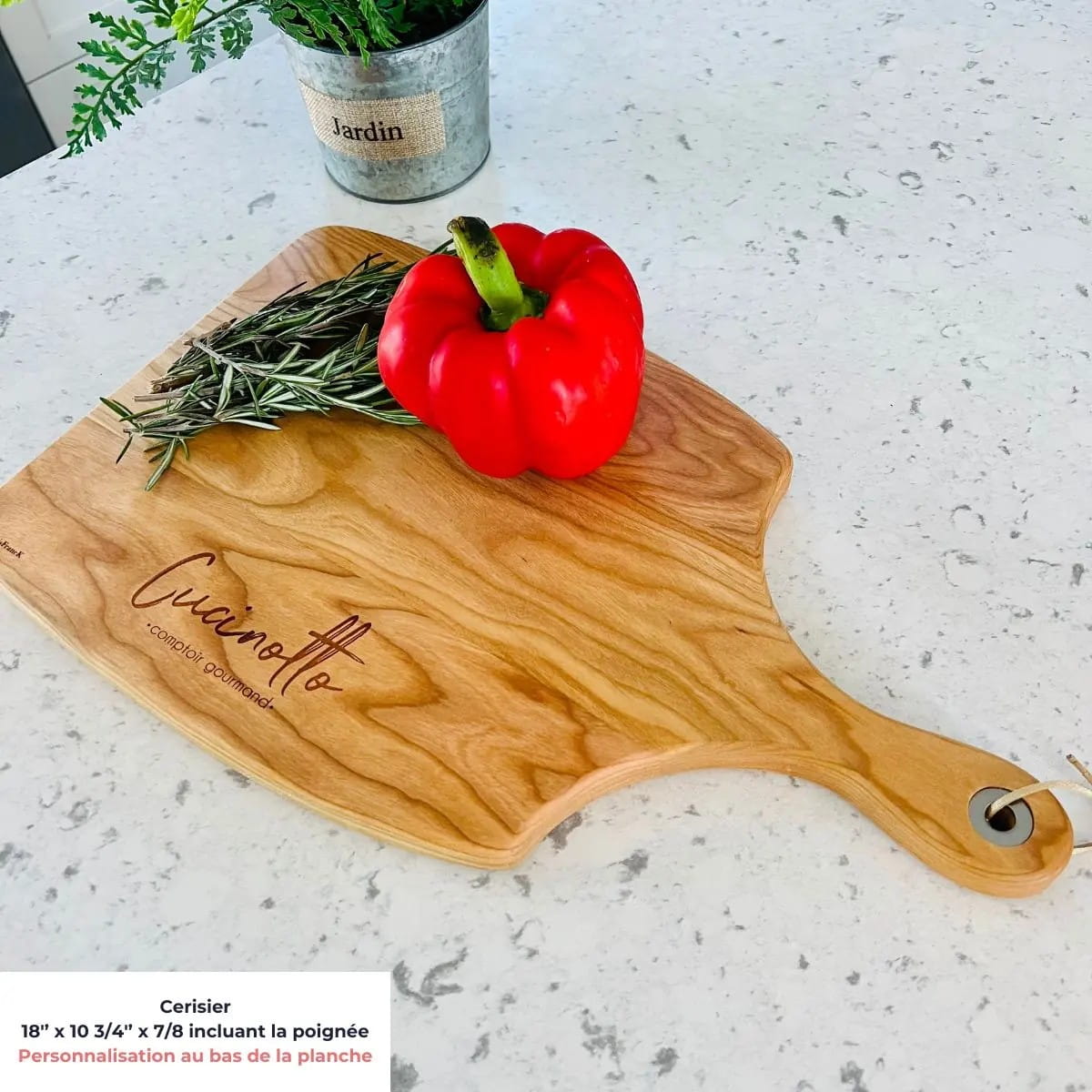 Planche de service en bois-texte gravé La cuisine Bergeron-cerisier-BoisFrancK