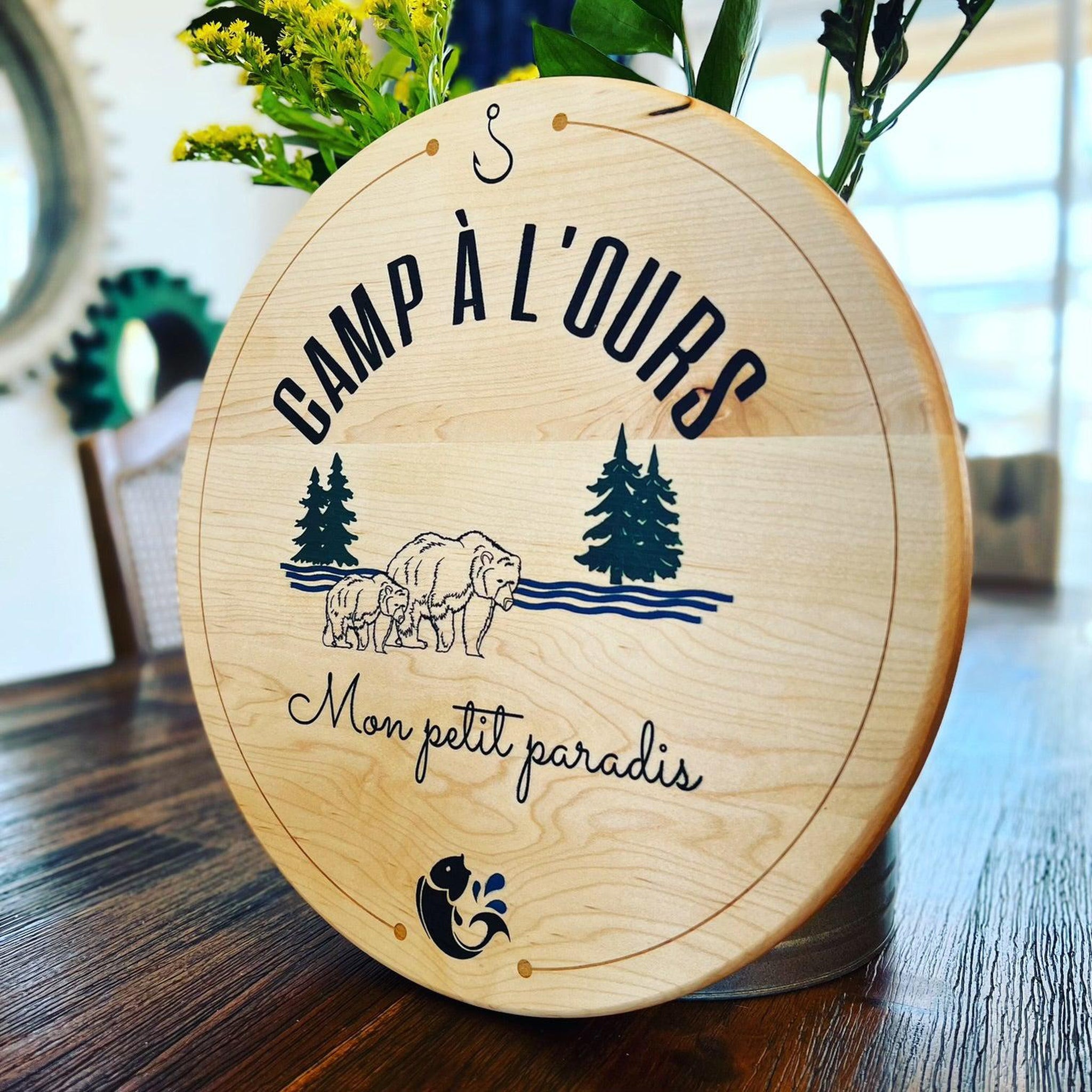 décoration murale en bois personnalisée-camp à l'ours avec arbres rivière et ours-BoisFrancK