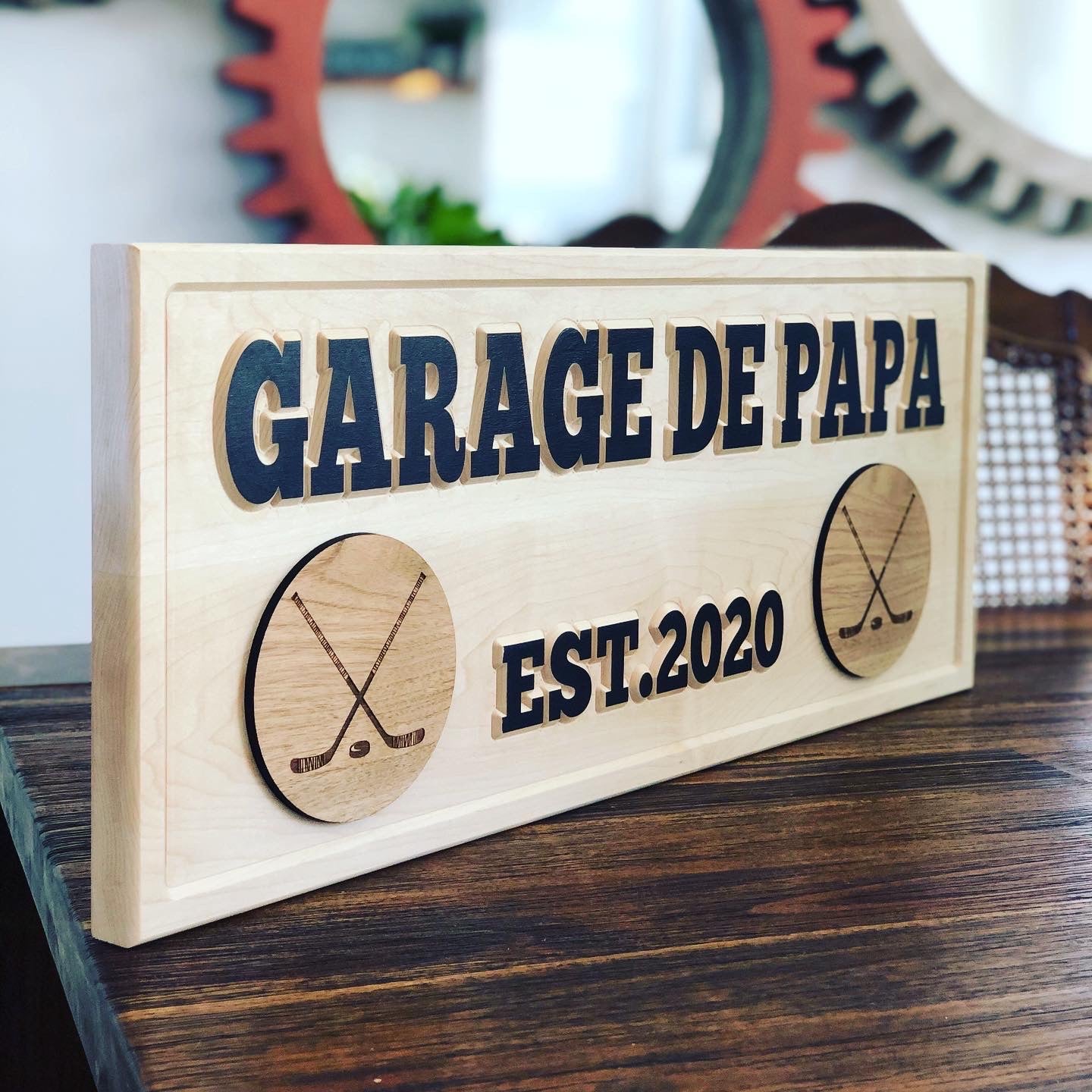 Décoration murale en bois personnalisé-garage de papa avec rondelles hockey-BoisFrancK