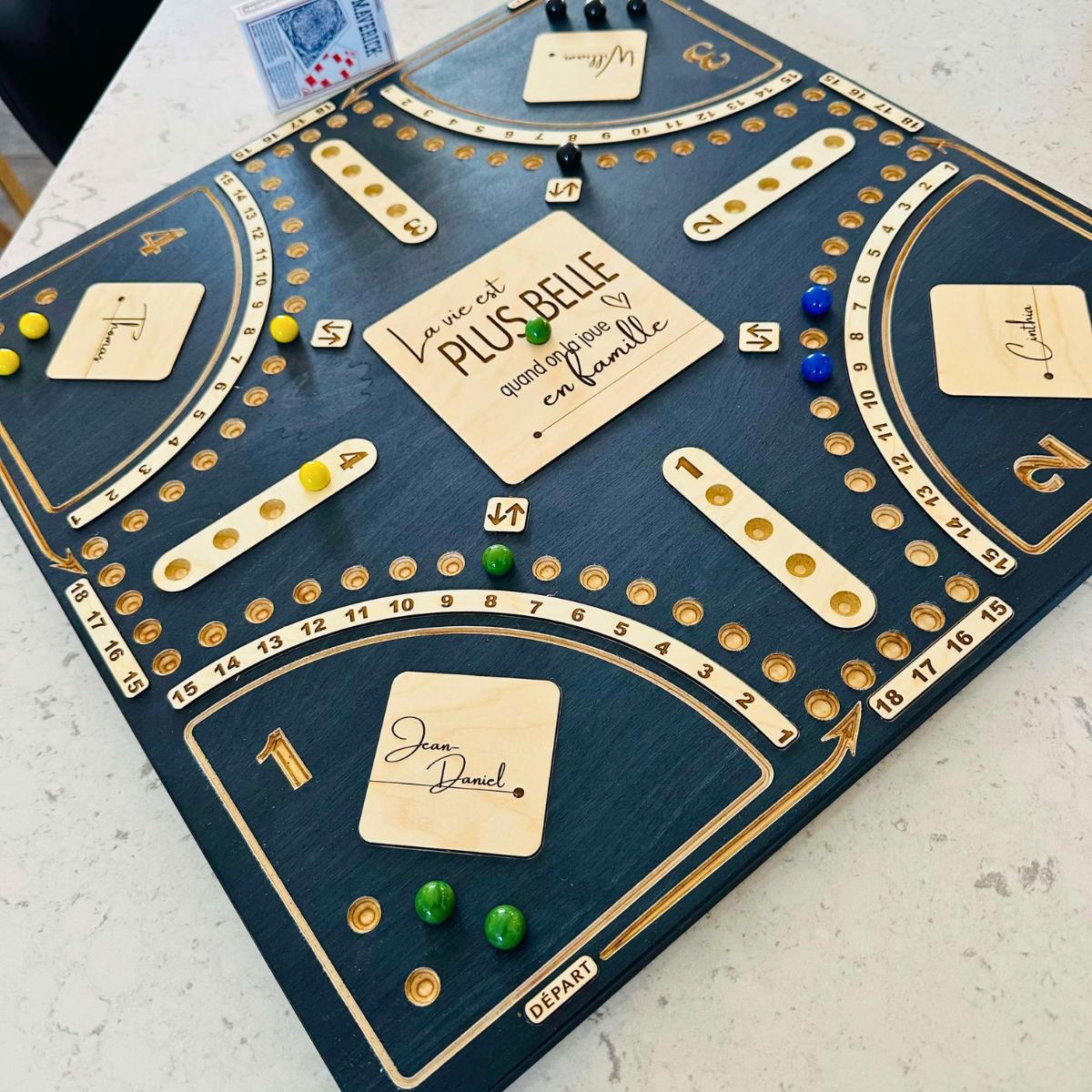 Jeu de tock en bois personnalisé pour 4 joueurs - vue du dessus - BoisFrancK