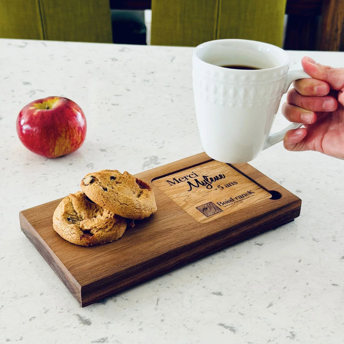  Plateau de service en noyer personnalisé avec sous-verre gravé - option bois — BoisFrancK