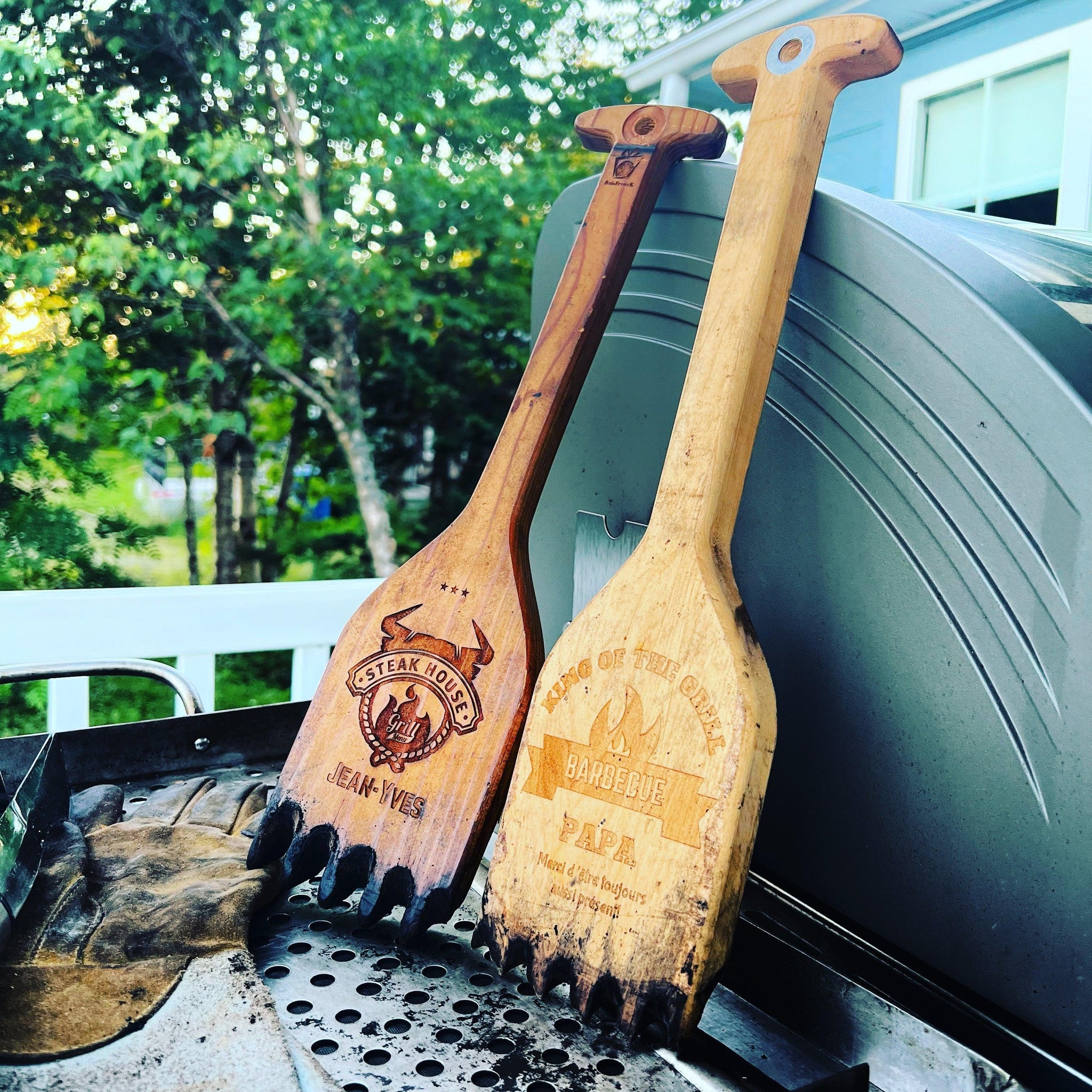 Grattoir à bbq en bois après utilisation répétée-BoisFrancK