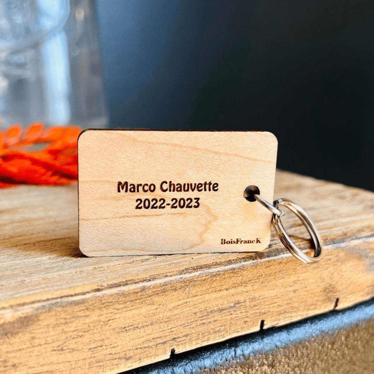 Recto d'un porte-clé en bois personnalisable-BoiSFrancK
