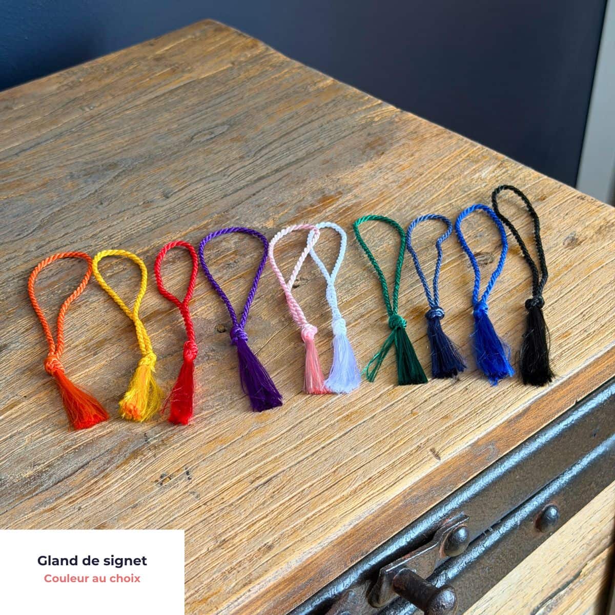 Choix de couleurs-glands de signet-en bois personnalisé-BoisFrancK