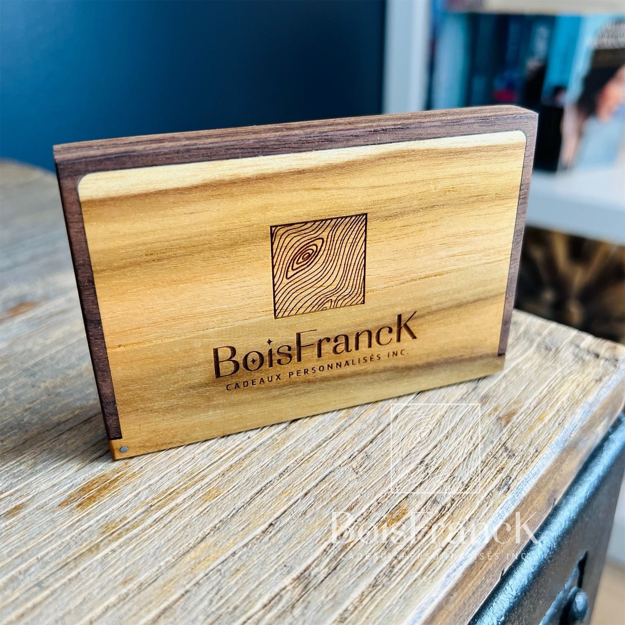 porte-cartes d'affaire de poche en bois personnalisé-option d'essence en teck et noyerBoisFrancK